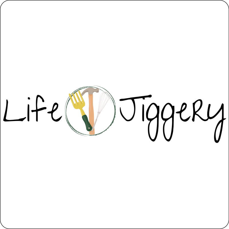 LifeJiggery Logo Hi Res White01 800x800